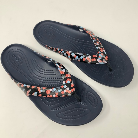 crocs kadee ii graphic flip